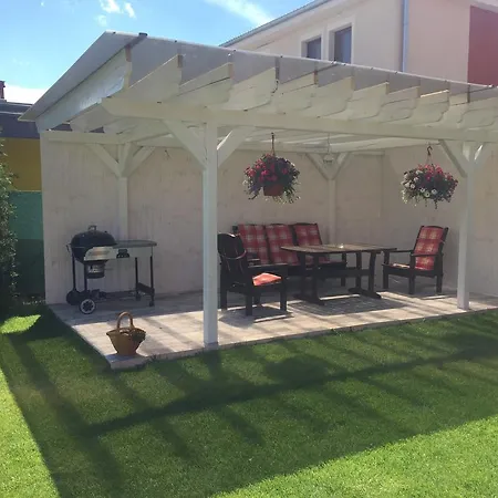 Guest house Evicka 3*